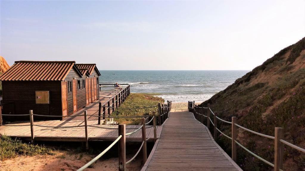 Falésia Beach Villa Olhos de Agua  Esterno foto